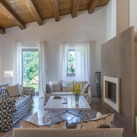 Luxurious In With Indoor Swimming Pool