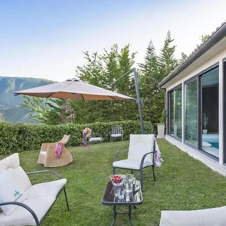 Luxurious In With Indoor Swimming Pool Villa *